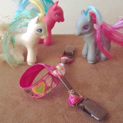 Attache-doudou & serviette Coeurs