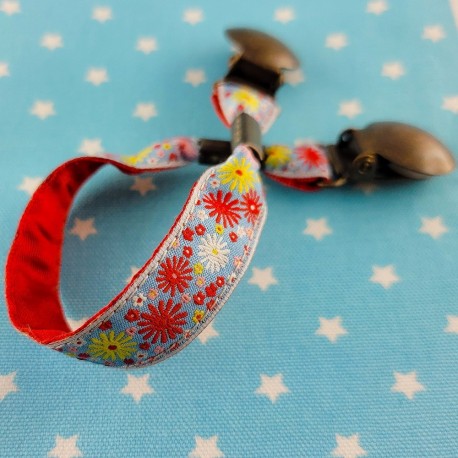 attache-doudou-serviette-paquerette