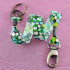 laniere-porte-clef-mousqueton-pois-vert