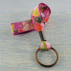 Porte-clefs dragonne Coeurs rose