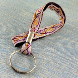 Dragonne porte-clefs Zigzag violet