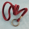 porte-clef-tour-cou-velours-bordeaux